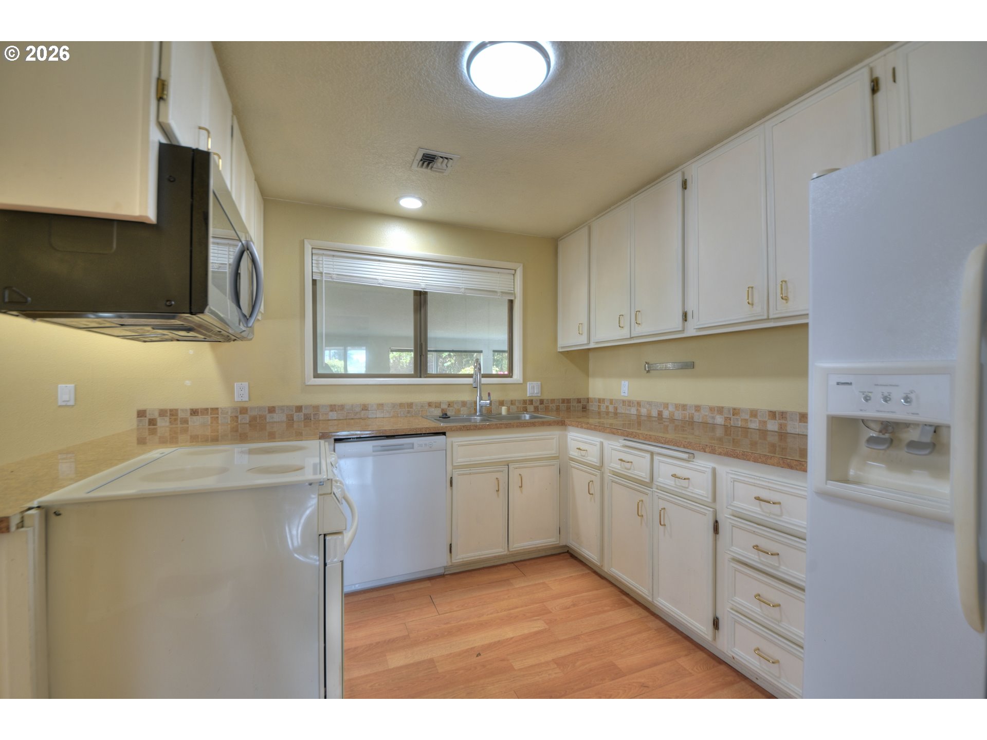 1217 WILLAGILLESPIE RD