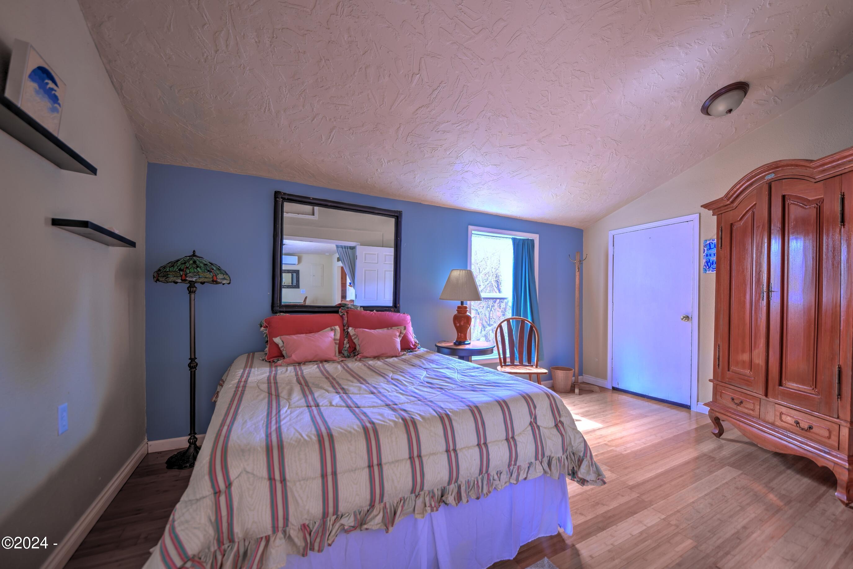 2208 NW Oceanview Drive