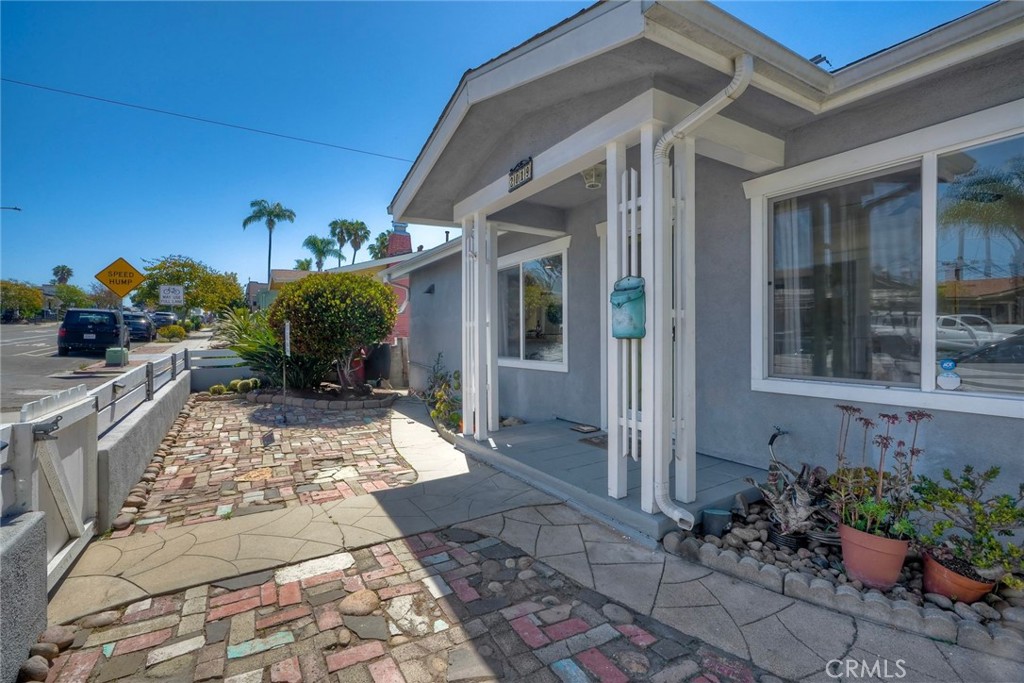 2019 Meade Avenue