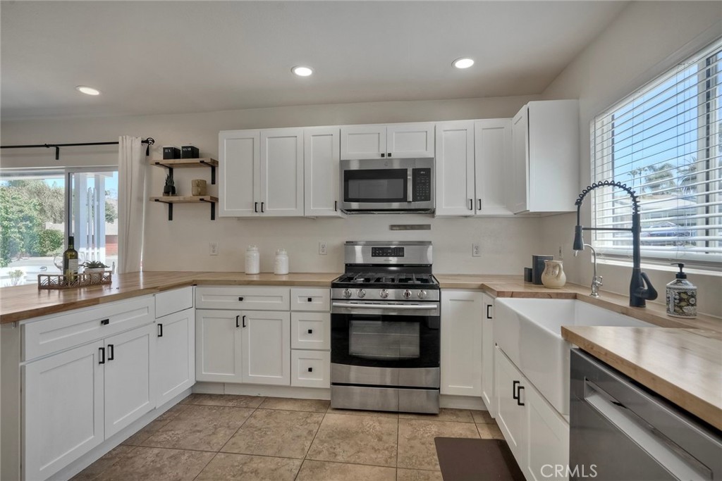 2019 Meade Avenue
