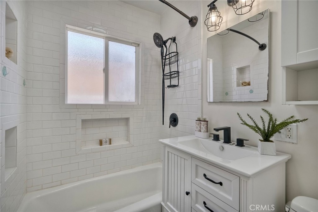 2019 Meade Avenue