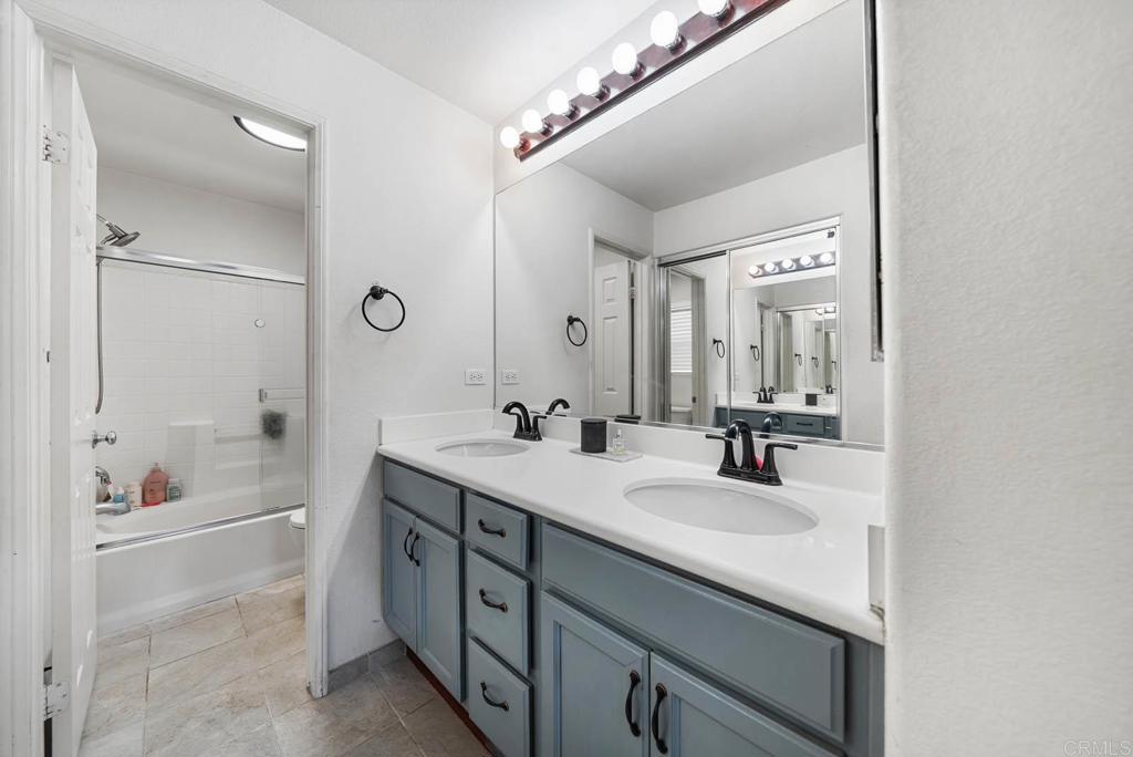 717 Caminito Valiente