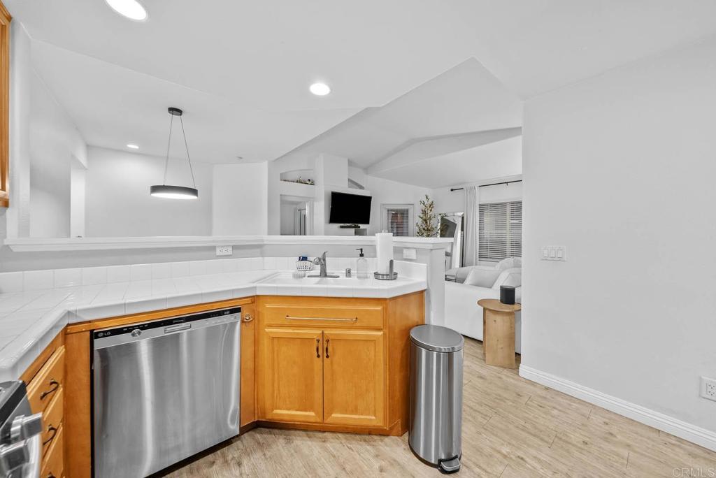 717 Caminito Valiente