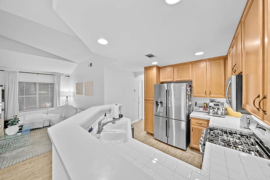 717 Caminito Valiente