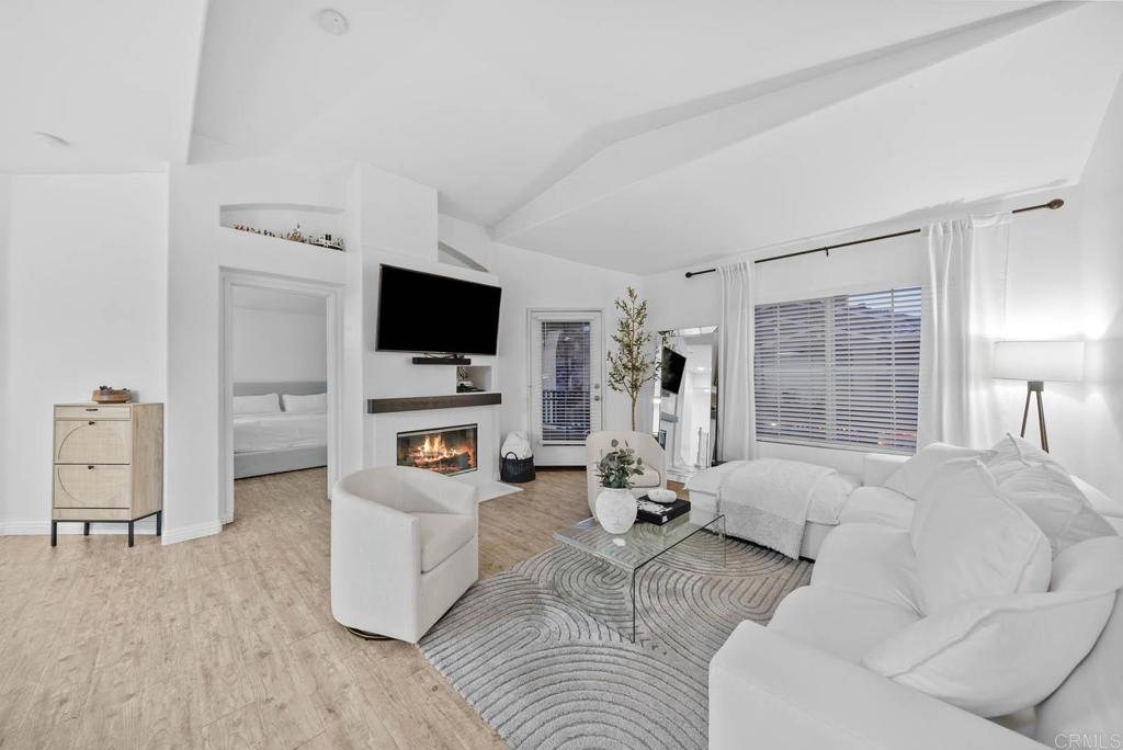 717 Caminito Valiente