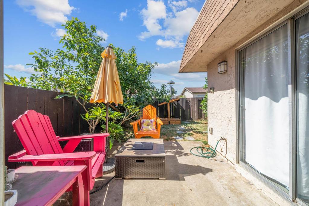 218 Holiday Way