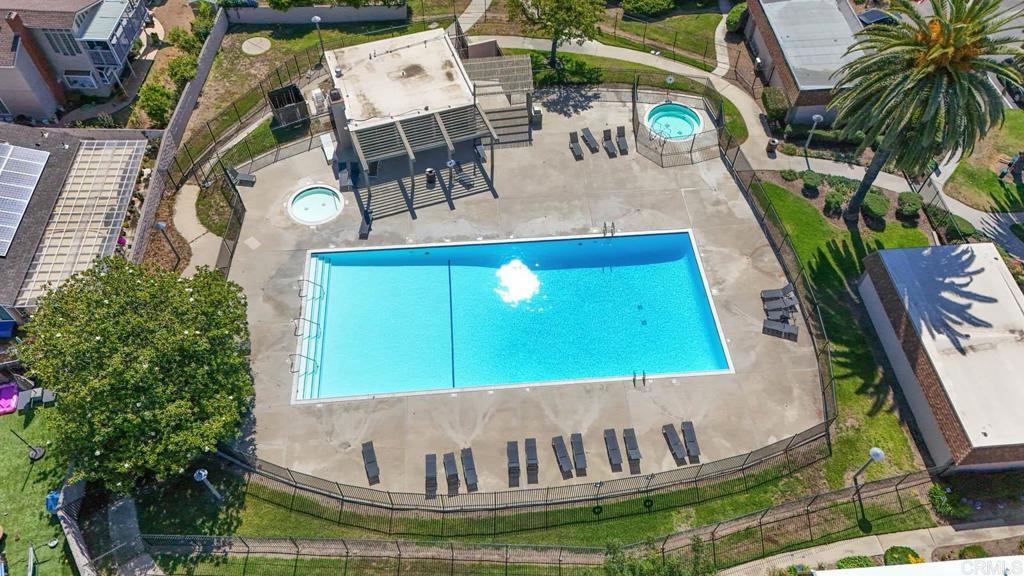 218 Holiday Way