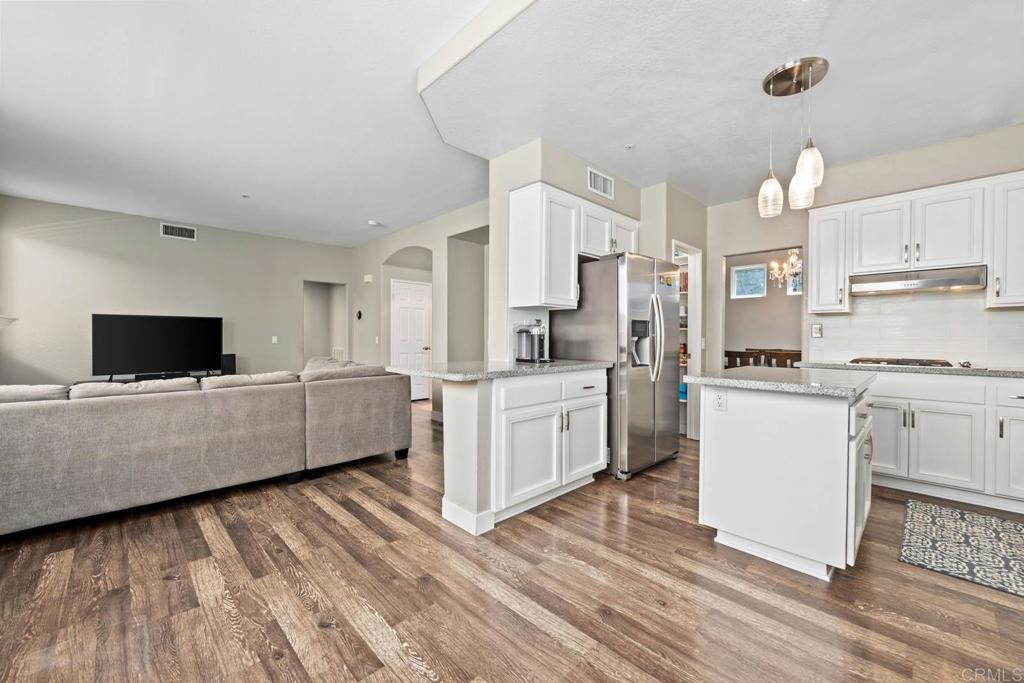 2435 Bear Rock