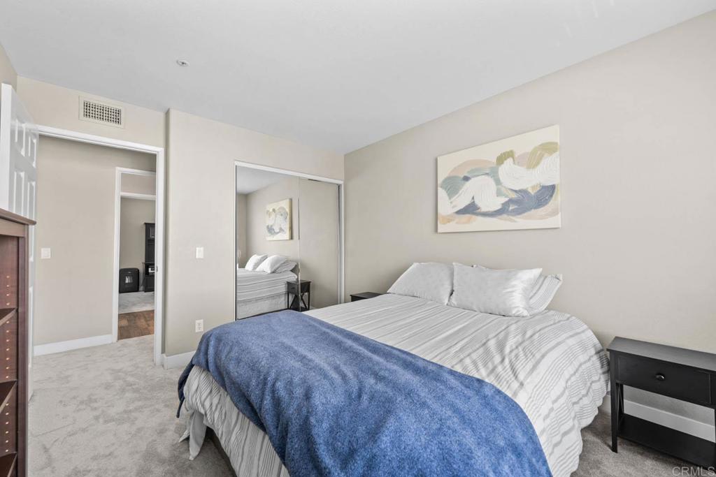 2435 Bear Rock
