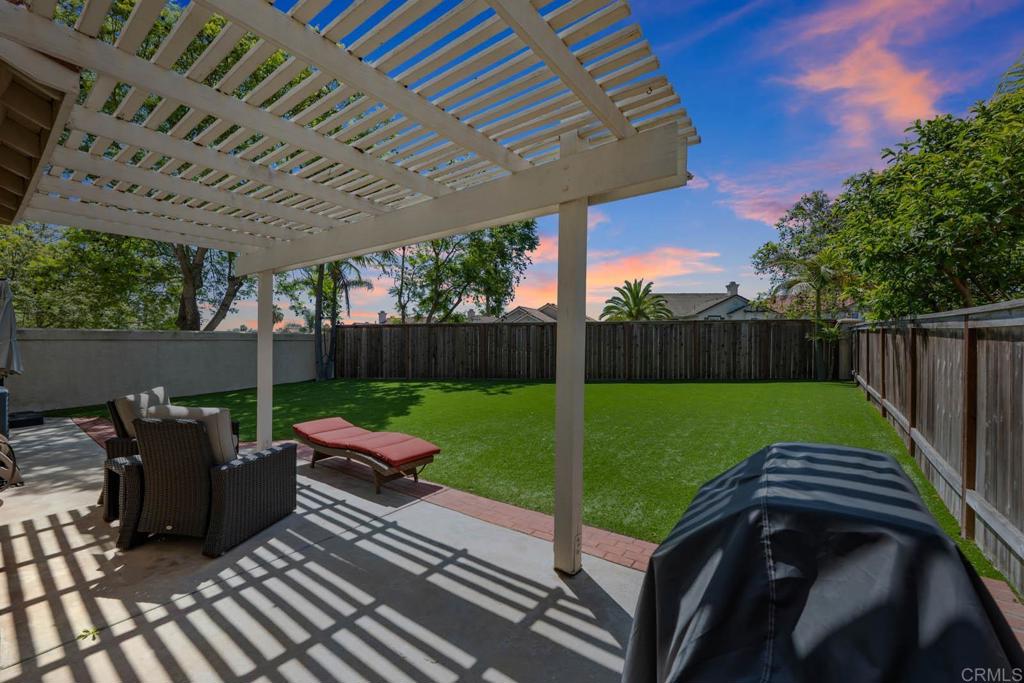 2435 Bear Rock