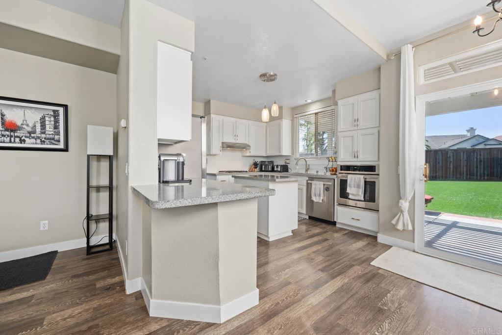 2435 Bear Rock