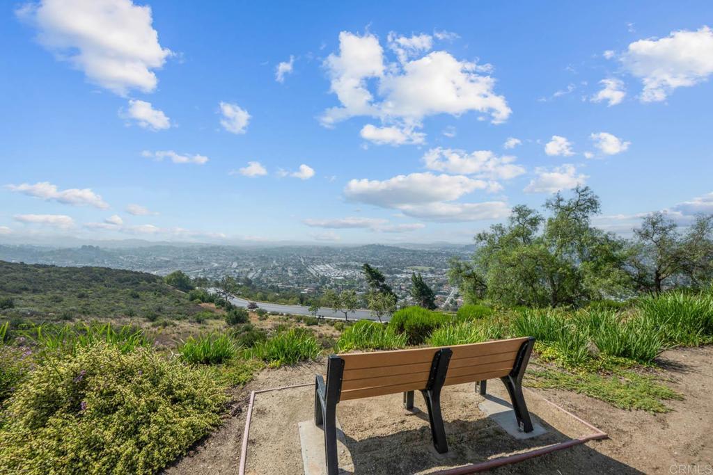 2435 Bear Rock