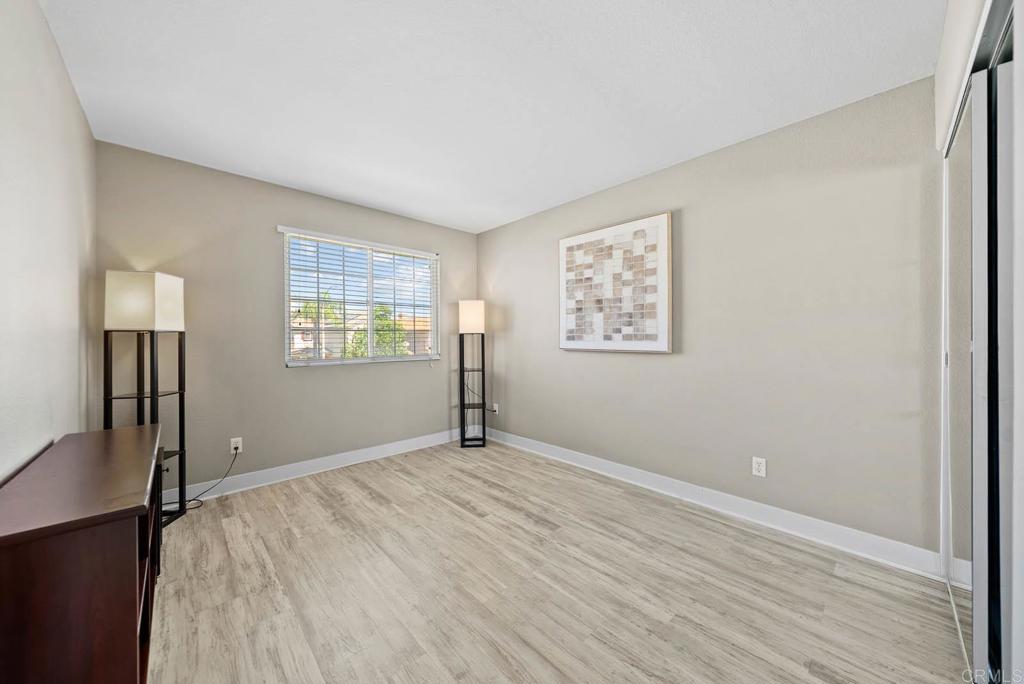 2435 Bear Rock