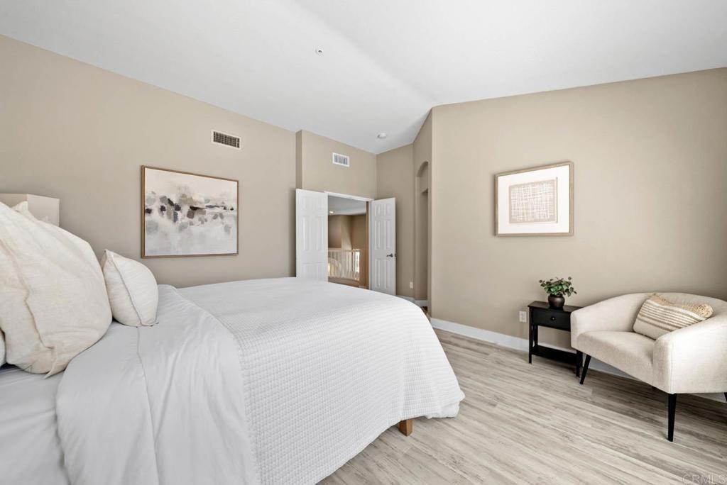2435 Bear Rock