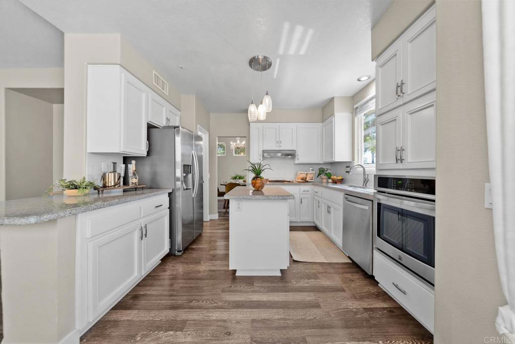 2435 Bear Rock