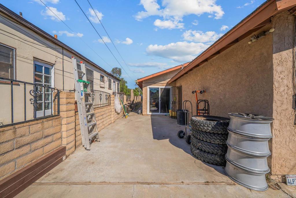 321 Palm Avenue