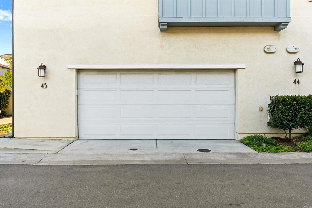 1917 Avenida Echeveria 43