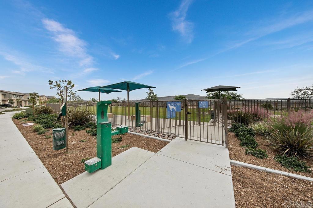 1917 Avenida Echeveria 43