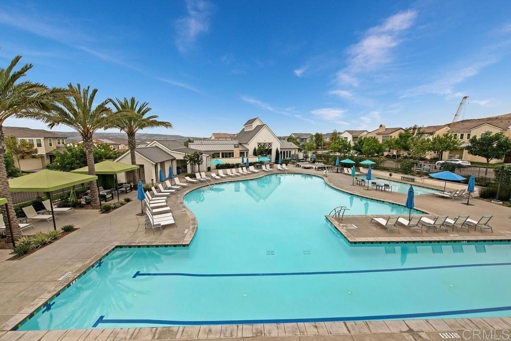 1917 Avenida Echeveria 43