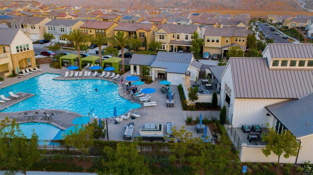 1917 Avenida Echeveria 43