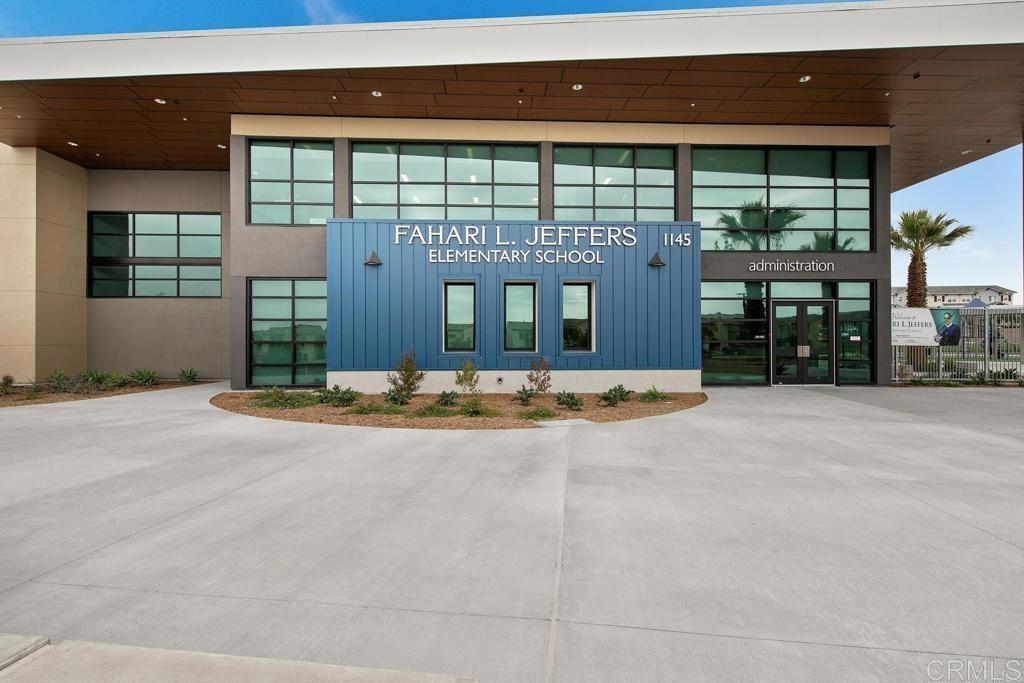 1917 Avenida Echeveria 43