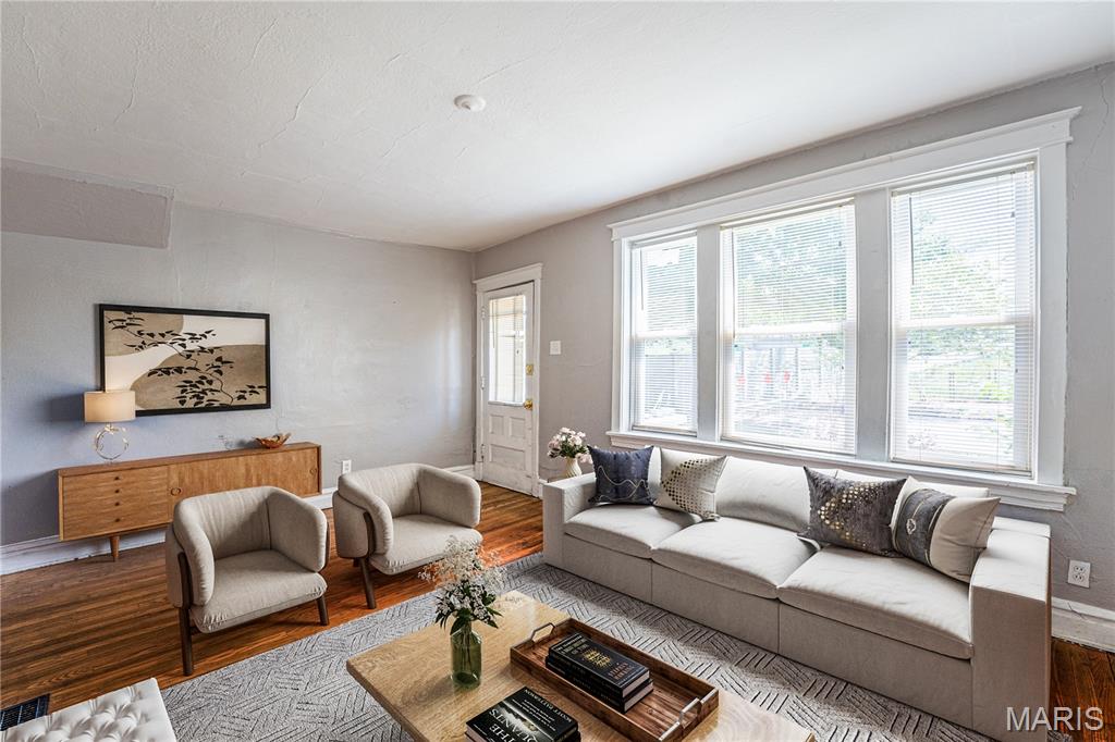 1323 Woodland Drive