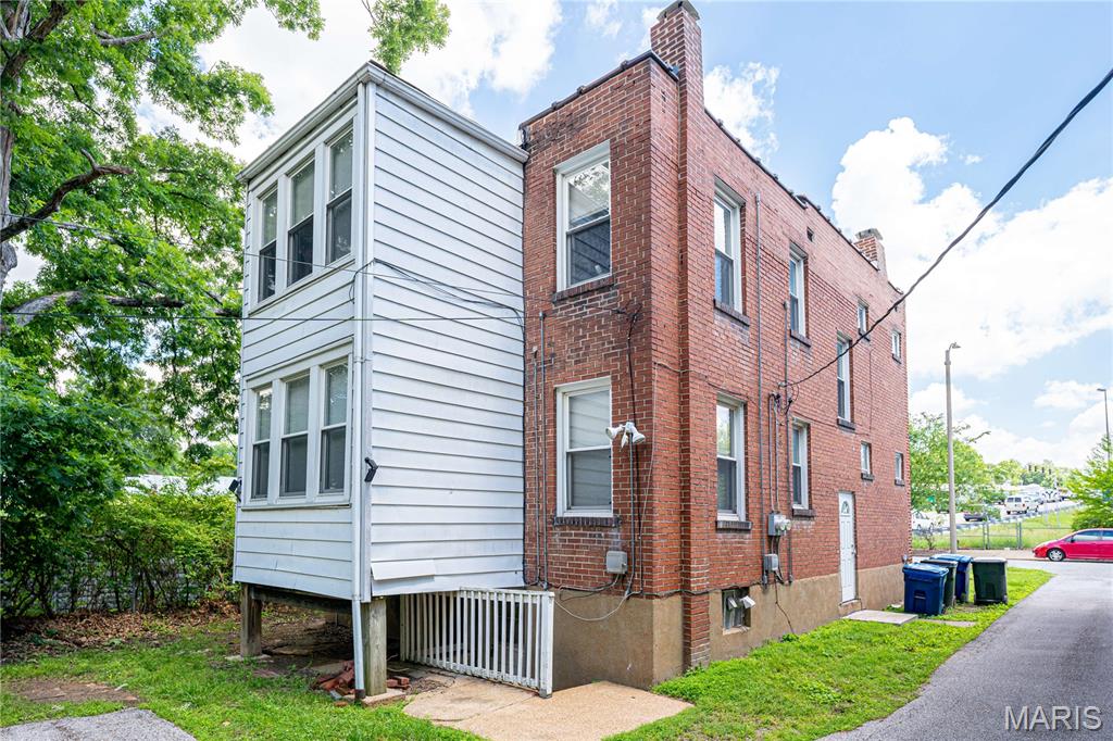 1323 Woodland Drive