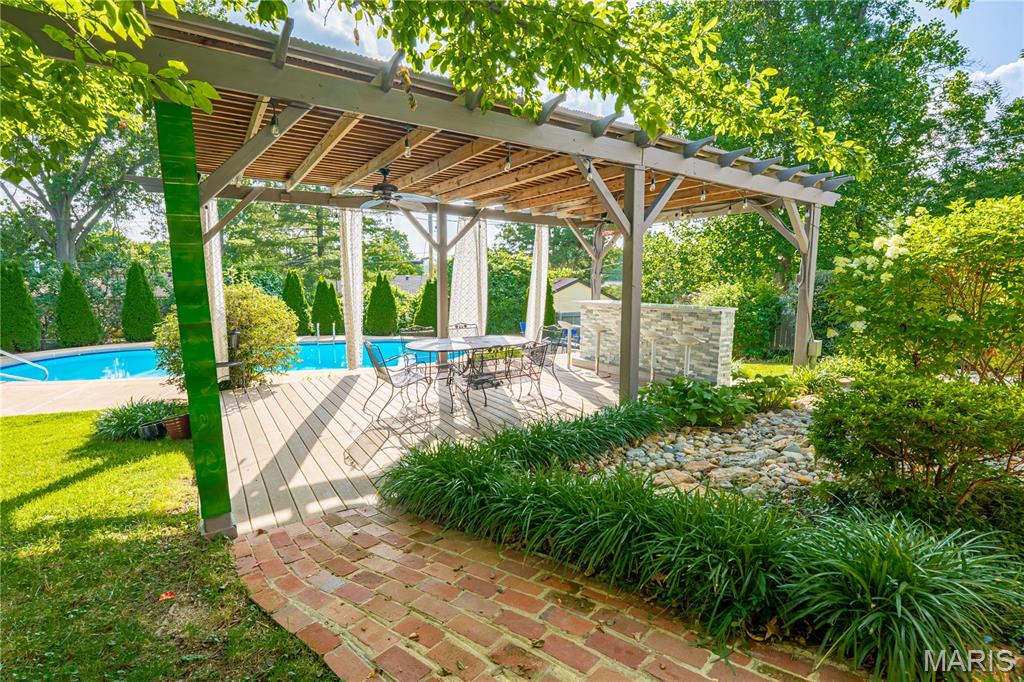 75 Fortune Lane