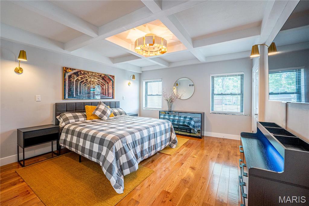 1118 S Laclede Station Road