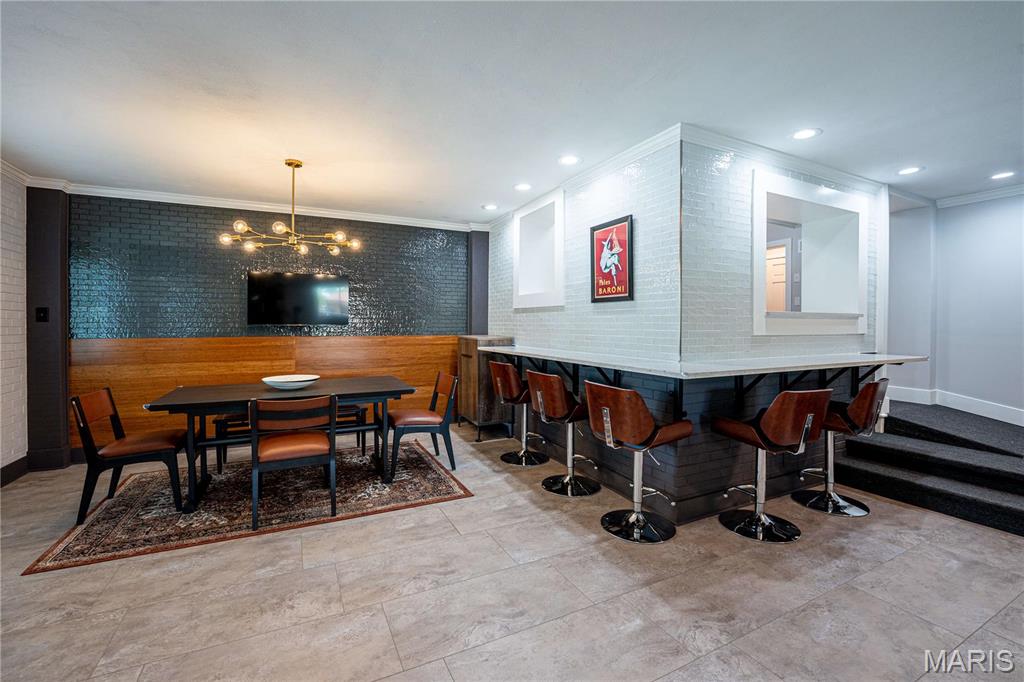 1118 S Laclede Station Road