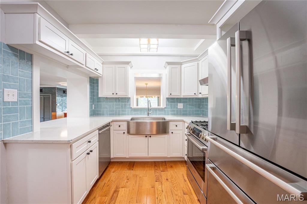 1118 S Laclede Station Road