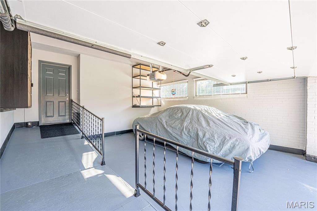 1118 S Laclede Station Road