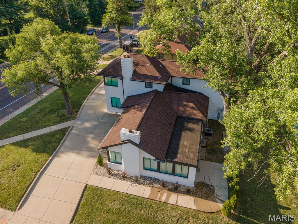 1118 S Laclede Station Road