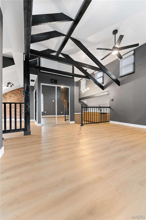 2211 Menard Street Unit: R