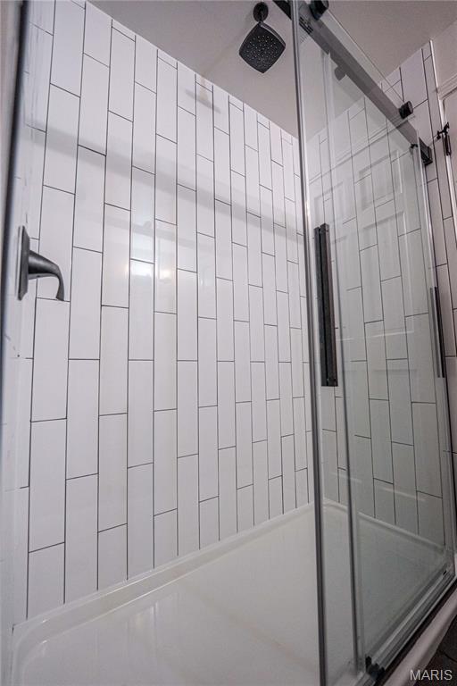 2211 Menard Street Unit: R