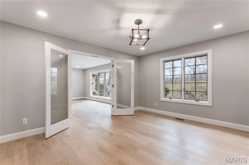 4344 Iron Mountain Bluff