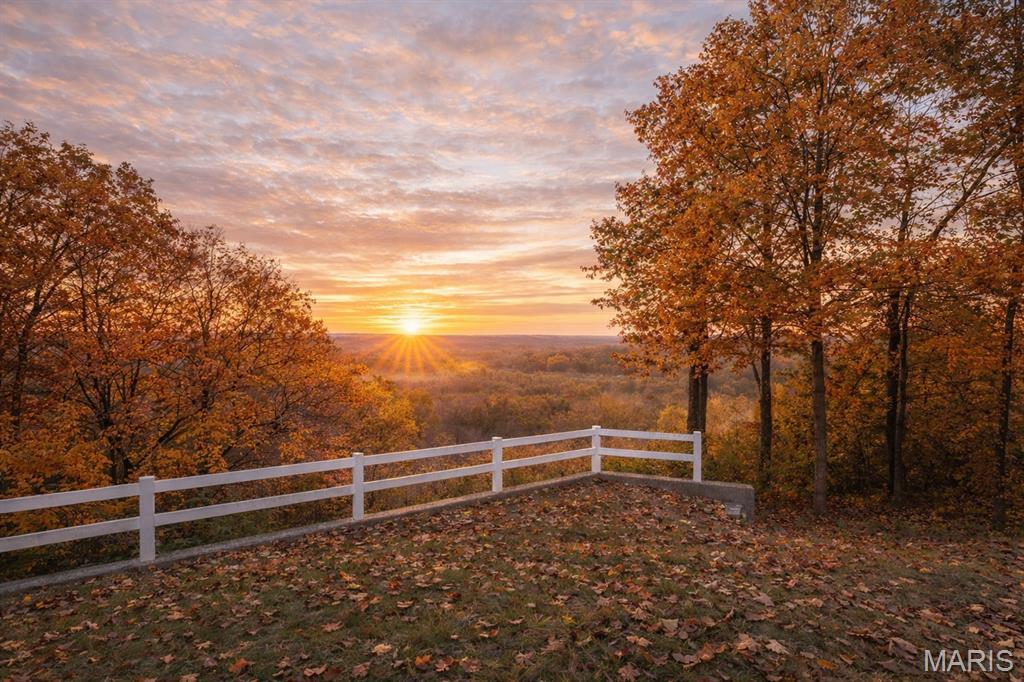 4344 Iron Mountain Bluff