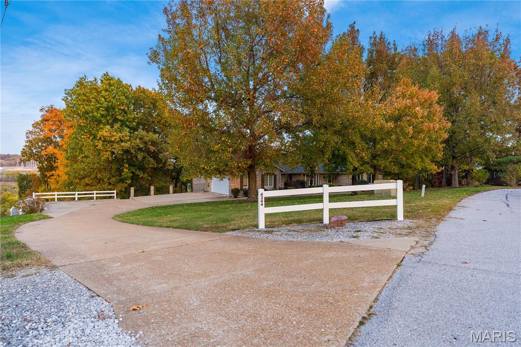 4344 Iron Mountain Bluff