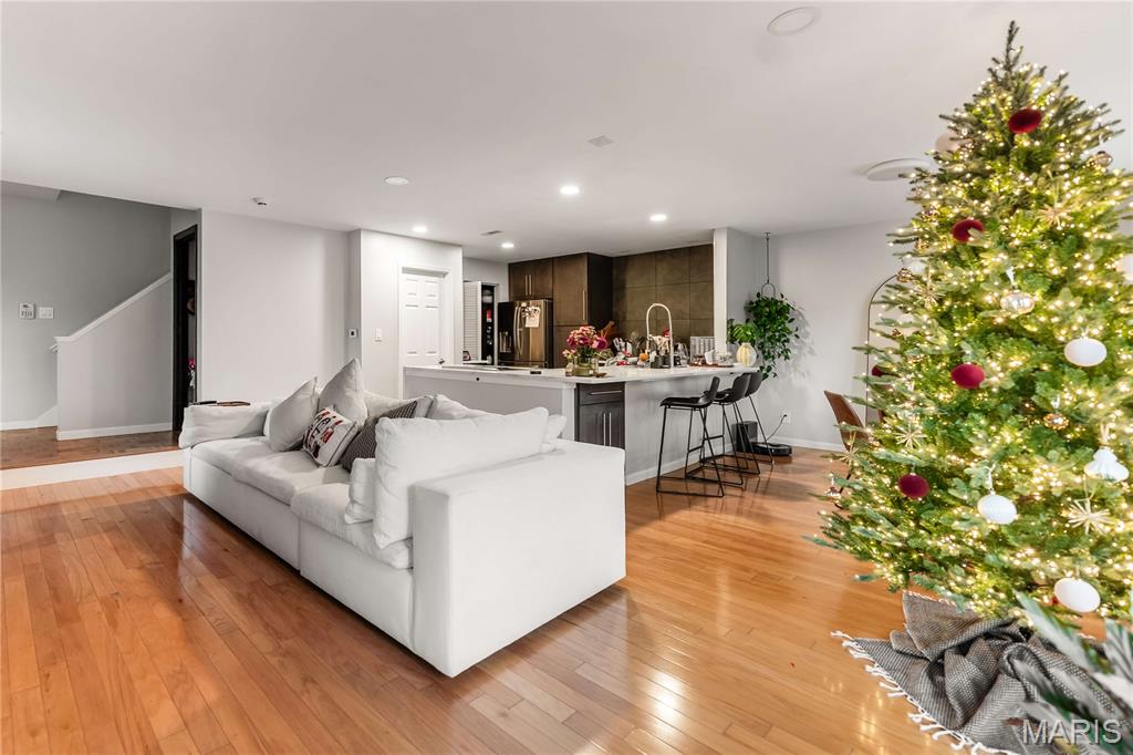 445 Clara Avenue Unit: 24