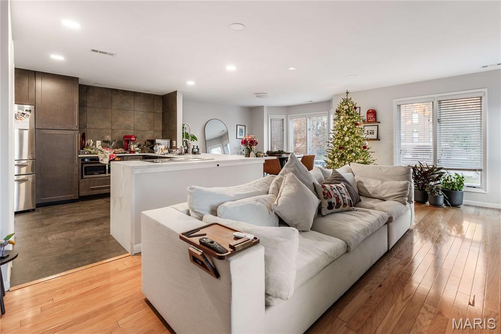 445 Clara Avenue Unit: 24