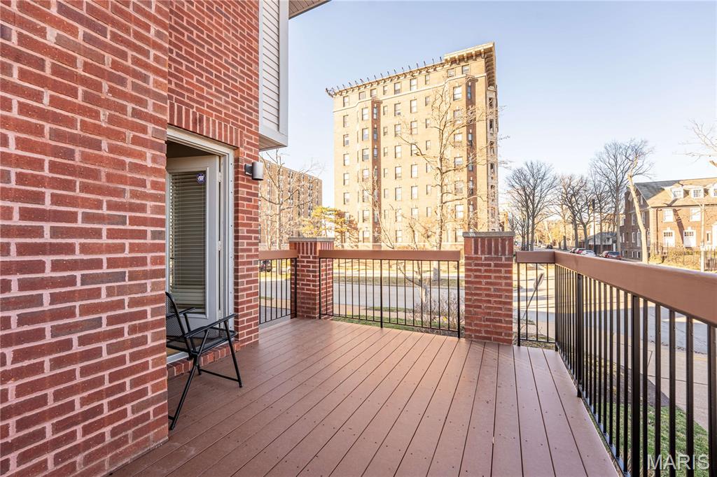 445 Clara Avenue Unit: 24