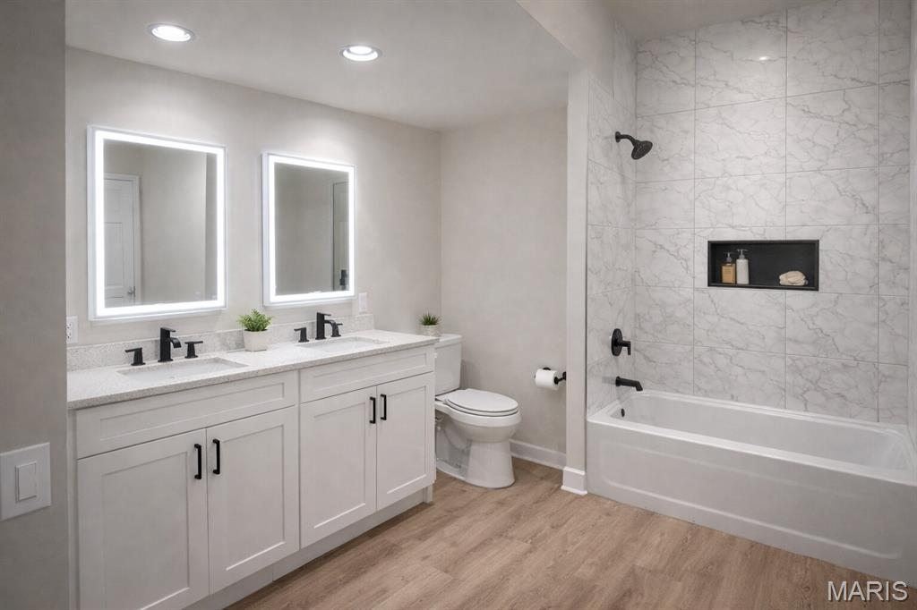 1911 11th st Unit: REAR HOUSE