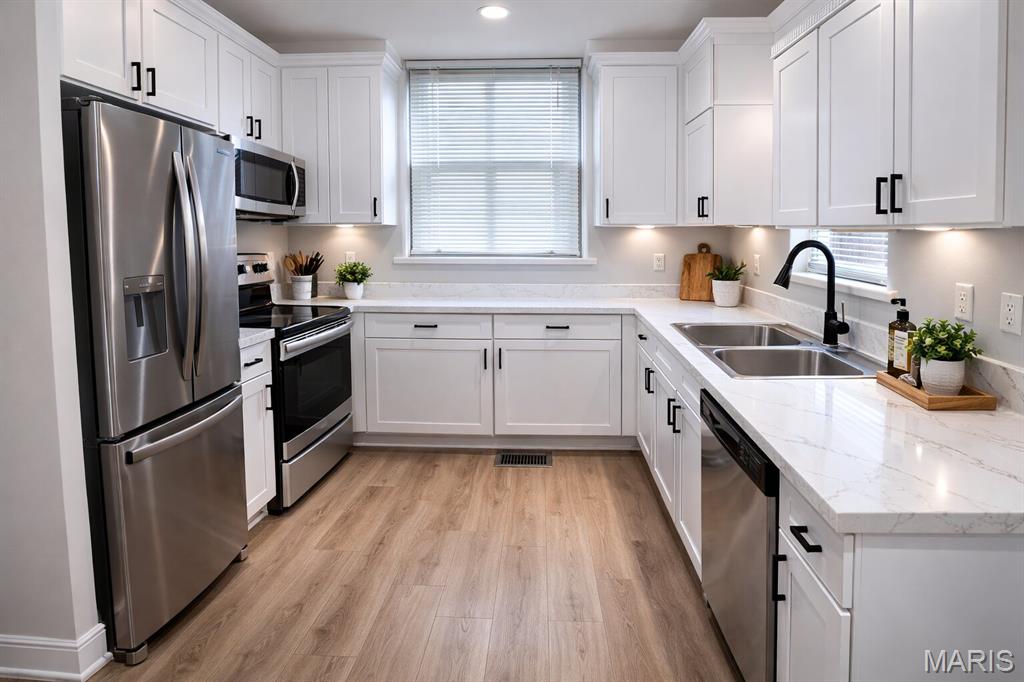 1911 11th st Unit: REAR HOUSE