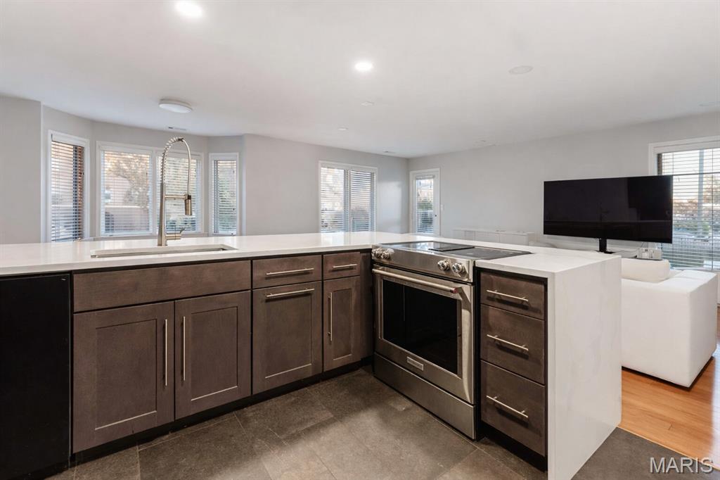 445 Clara Avenue Unit: 24