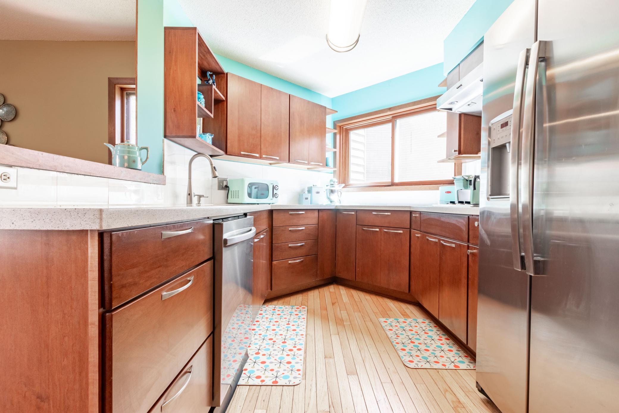 1345 Spencer Road W