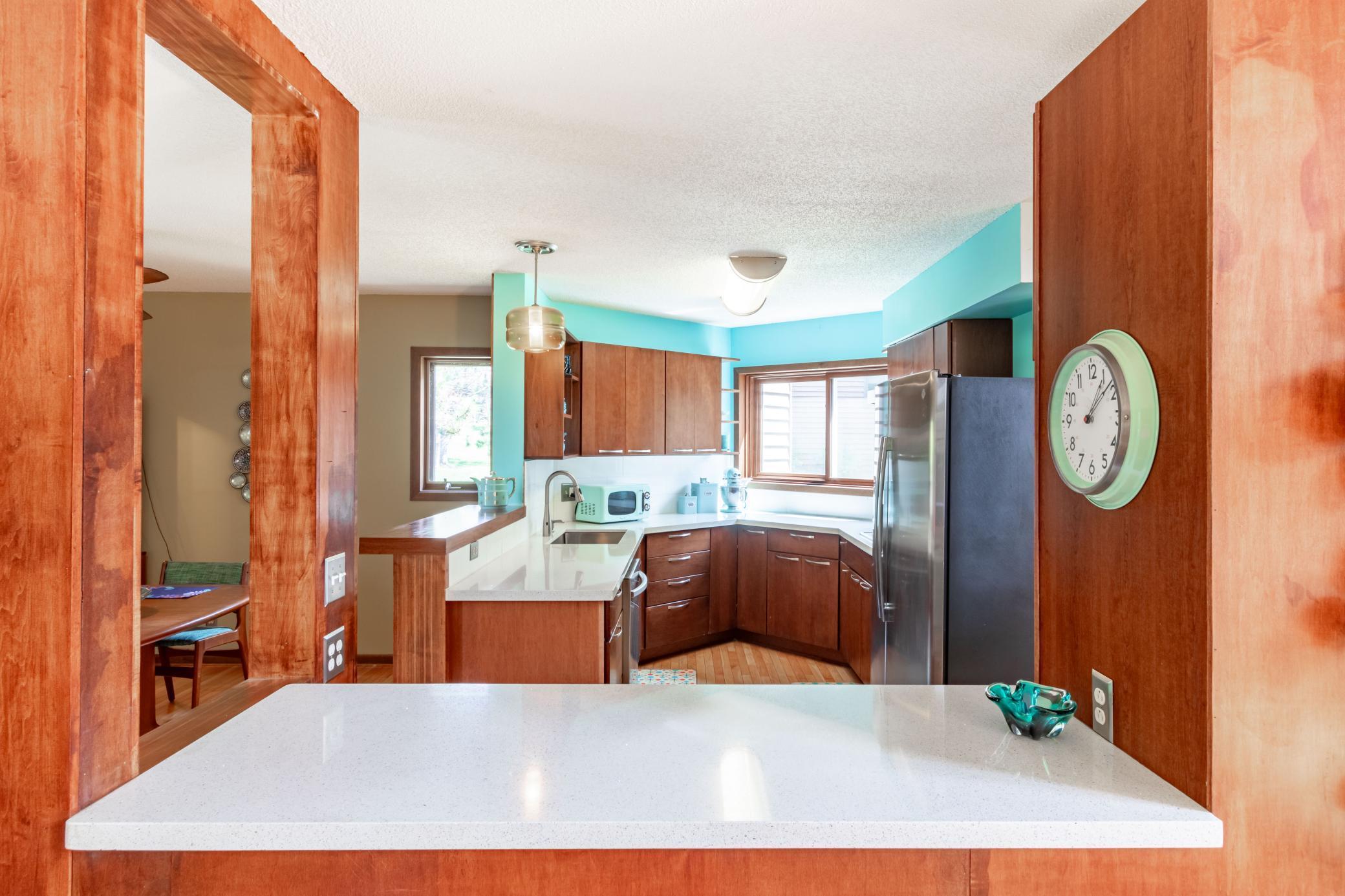 1345 Spencer Road W