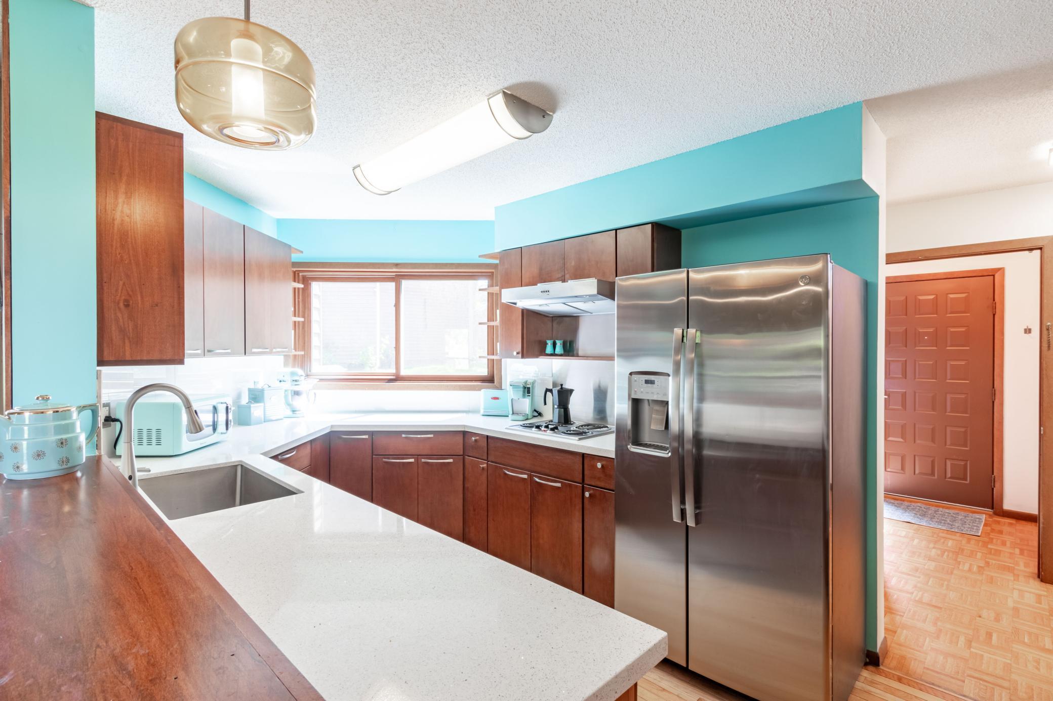1345 Spencer Road W