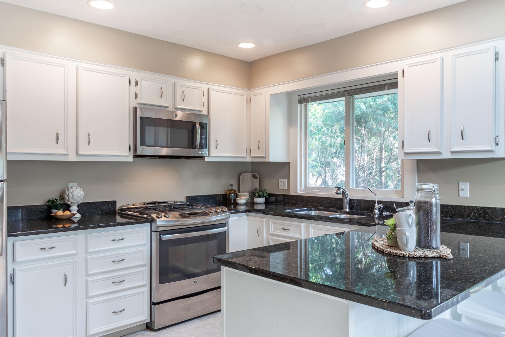 6612 Kenney place Way