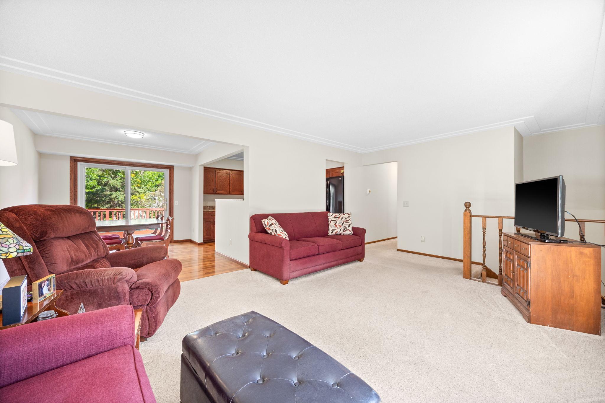 9174 Kirkwood Lane N