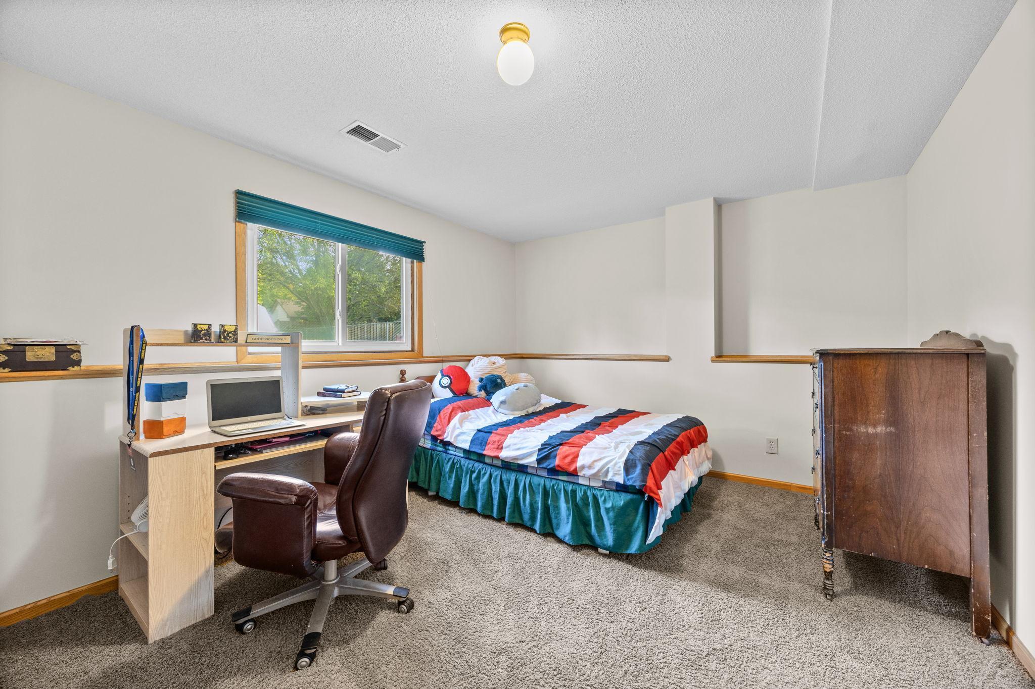 9174 Kirkwood Lane N